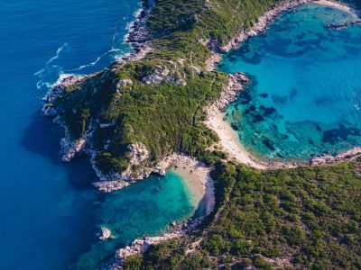Corfu: relaxeaza-te si descopera frumusetea unei insule verzi cu plaje de vis