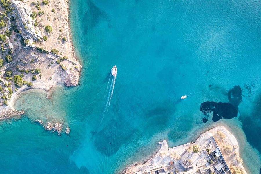 Santorini - plajele ideale pentru o vacanta perfecta