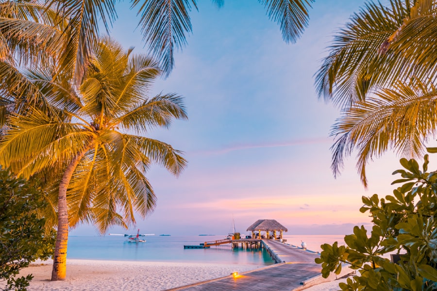 Maldive - Apus pe plajă