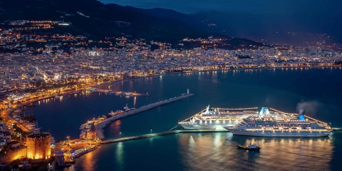 Croaziere pe mare – vacanța care te poartă între destinații, povești și experiențe memorabile