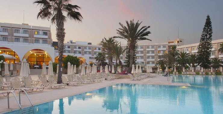 Pachet promo vacanta Hotel Louis Phaethon Beach Paphos Zona Paphos