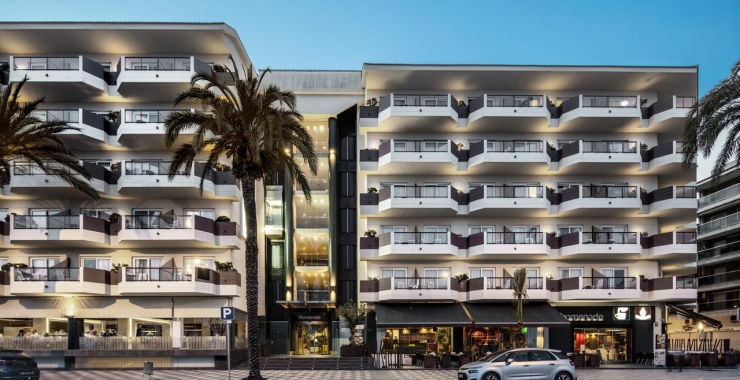 Pachet promo vacanta Aqua Hotel Promenade Pineda del Mar Costa Brava - Barcelona