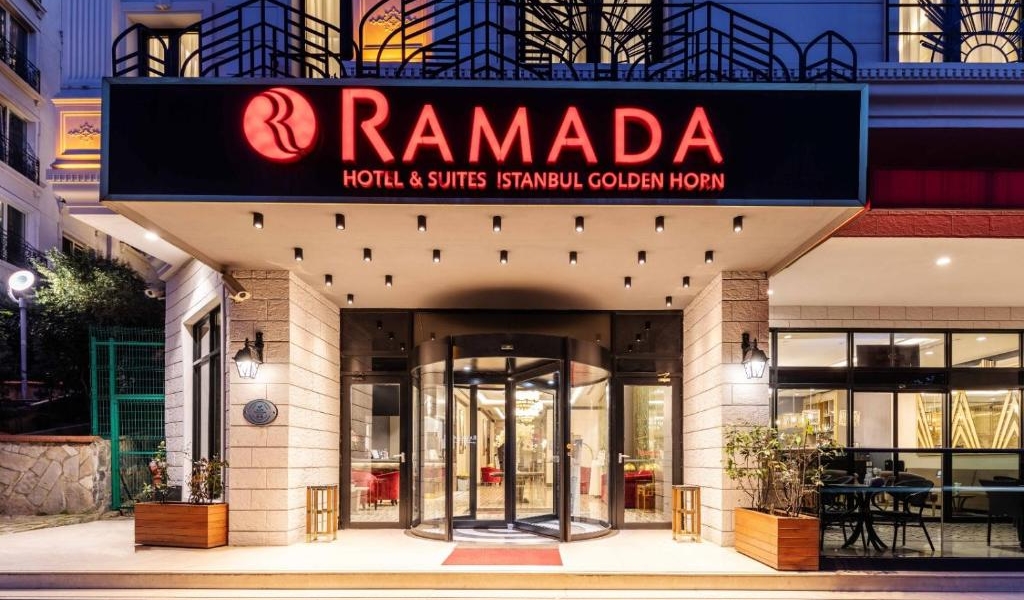 Pachet promo vacanta Ramada by Wyndham Istanbul Golden Horn Istanbul Turcia