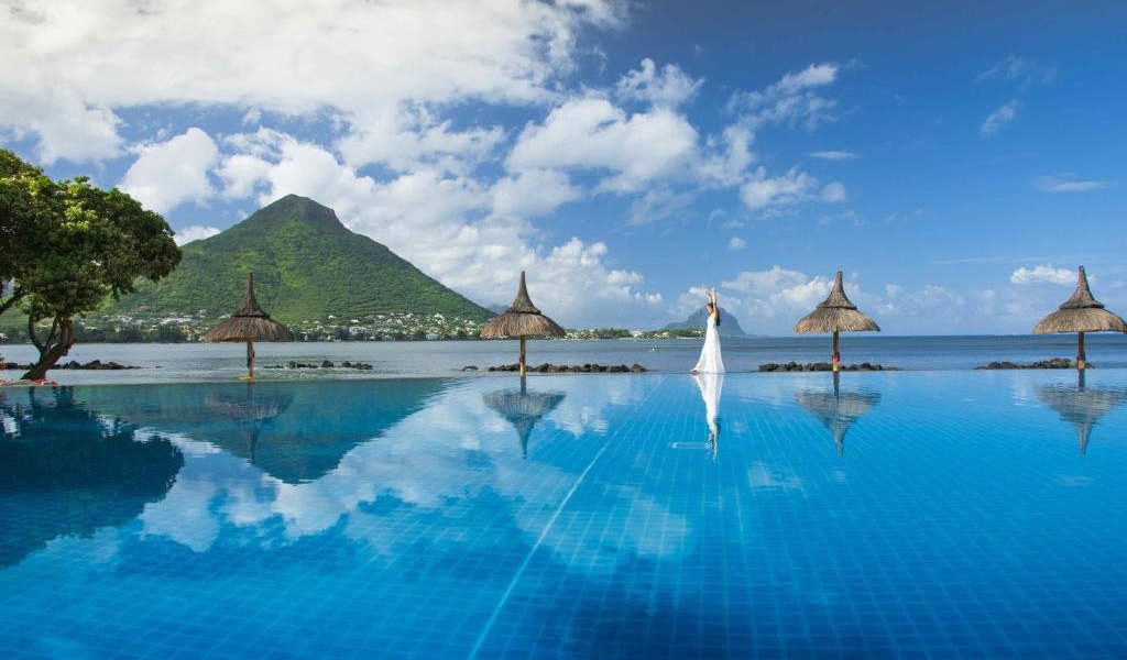 Pachet promo vacanta Sands Suites Resort & Spa Flic en Flac Mauritius
