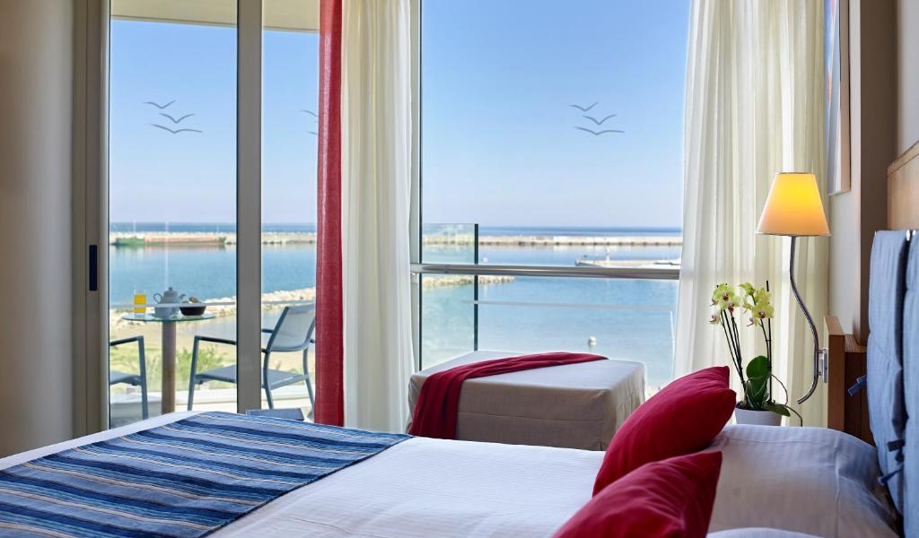 Pachet promo vacanta Kyma Suites Beach Hotel Rethymnon Creta - Heraklion