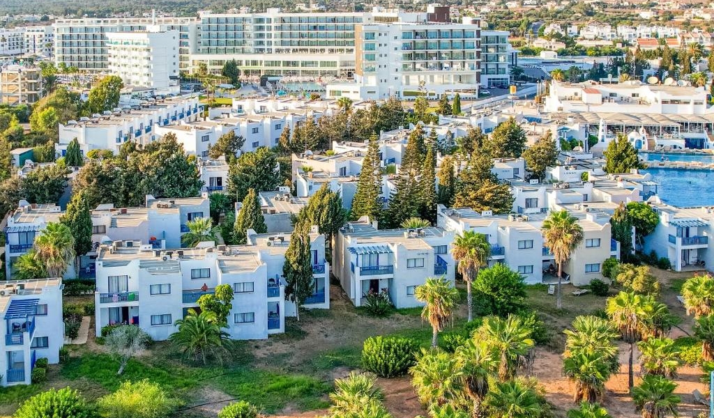 Pachet promo vacanta Atlantica Callisto Holiday Village Ayia Napa Zona Larnaca