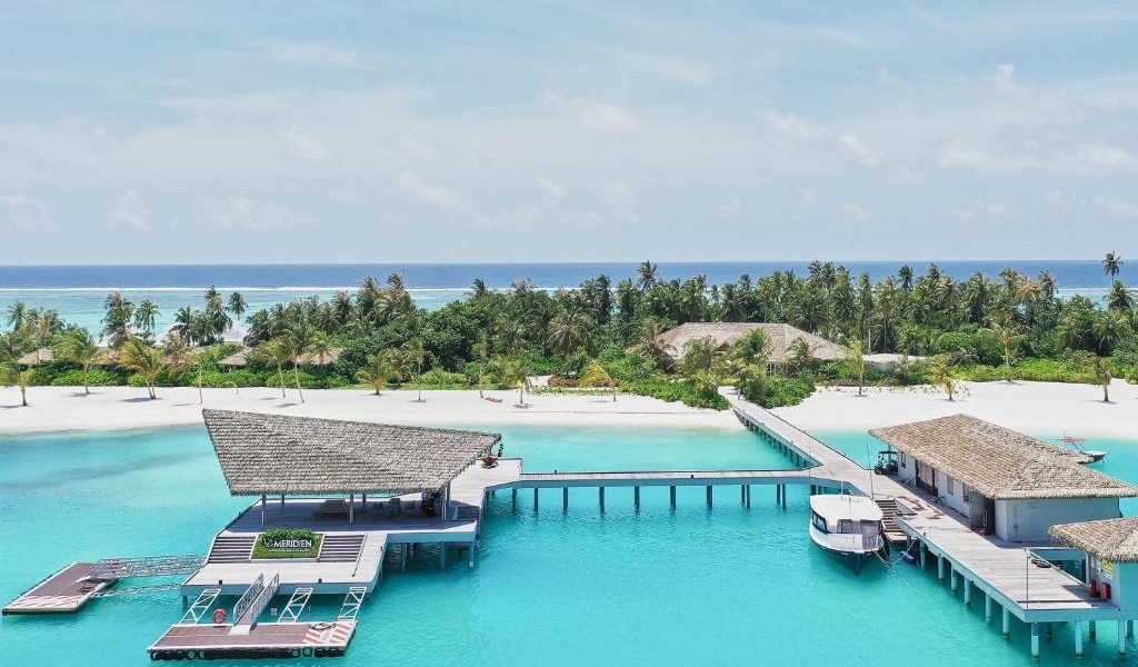 Pachet promo vacanta Le Méridien Maldives Resort & Spa Lhaviyani Atoll Maldive