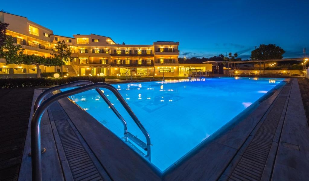 Pachet promo vacanta Paradise Resort Finikounta Peloponez