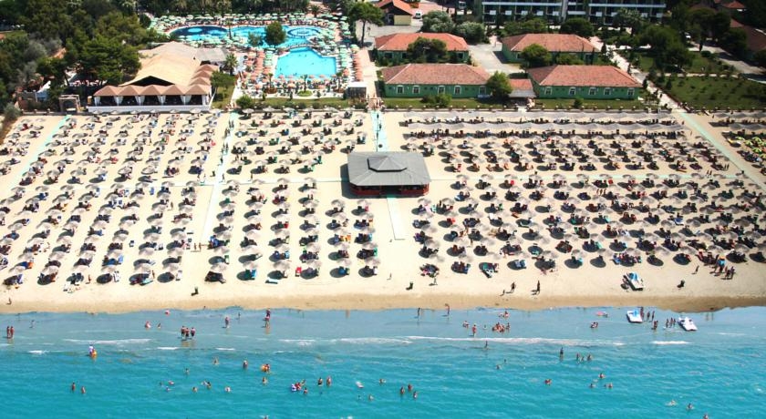 Pachet promo vacanta Hotel Tropikal Resort Durres Litoral Albania