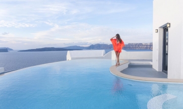 Ambassador Aegean Luxury Hotel & Suites Santorini Akrotiri Sejur si vacanta Oferta 2022
