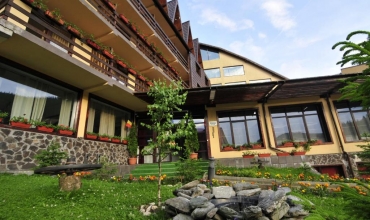 Mistral Resort Statiuni montane Moieciu Sejur si vacanta Oferta 2022 - 2023