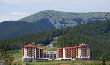 Radisson Blu Resort Bukovel ***** Ucraina Bukovel Sejur si vacanta Oferta 2022