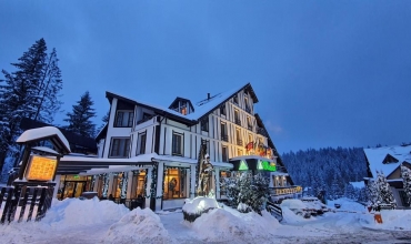 Hotel Escalade Statiuni montane Poiana Brasov Sejur si vacanta Oferta 2022 - 2023