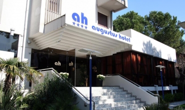 Hotel Augustus Riviera Rimini Riccione Sejur si vacanta Oferta 2022