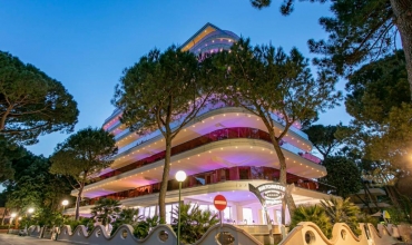 Paradiso Hotel Bovelacci Riviera Rimini Milano Marittima Sejur si vacanta Oferta 2022