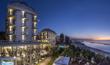 Hotel Sans Souci Riviera Rimini Gabicce Mare Sejur si vacanta Oferta 2022