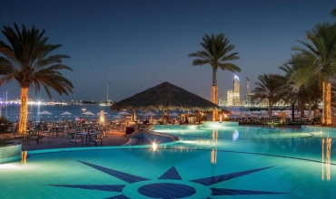 Radisson Blu Hotel & Resort, Abu Dhabi Corniche Emiratele Arabe Unite Abu Dhabi Sejur si vacanta Oferta 2023 - 2024