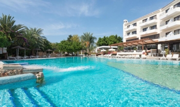 Paphos Gardens Holiday Resort Zona Paphos Paphos Sejur si vacanta Oferta 2023