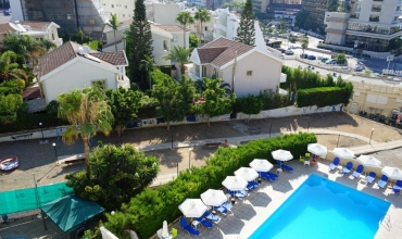 Polyxeni Hotel Apartments Zona Larnaca Limassol Sejur si vacanta Oferta 2023 - 2024