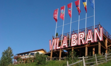 Club Vila Bran, 1, karpaten.ro