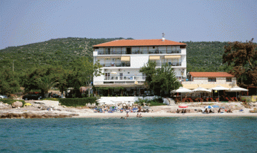 Hotel Pefkari Beach Studios Albatross * Thassos Pefkari Sejur si vacanta Oferta 2022