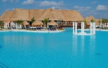 Grand Palladium Colonial Resort & Spa Cancun si Riviera Maya Puerto Aventuras Sejur si vacanta Oferta 2022 - 2023