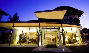 Hotel Bon Alpina Tirol Igls Sejur si vacanta Oferta 2022