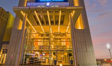 Hotel Wyndham Dubai Marina Emiratele Arabe Unite Dubai Sejur si vacanta Oferta 2024