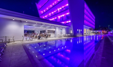 Seasons Hotel - Adults Only Zona Larnaca Ayia Napa Sejur si vacanta Oferta 2022