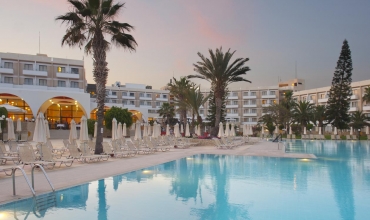 Hotel Louis Phaethon Beach Zona Paphos Paphos Sejur si vacanta Oferta 2022