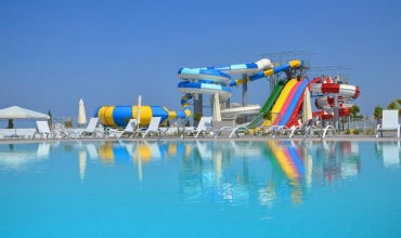 King Evelthon Beach Hotel & Resort Zona Paphos Chloraka Sejur si vacanta Oferta 2022