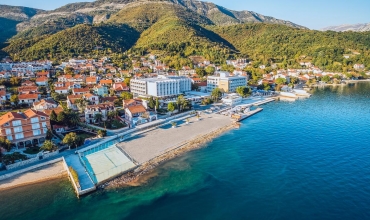 Carine Hotel Delfin Litoral Muntenegru Herceg Novi Sejur si vacanta Oferta 2022 - 2023